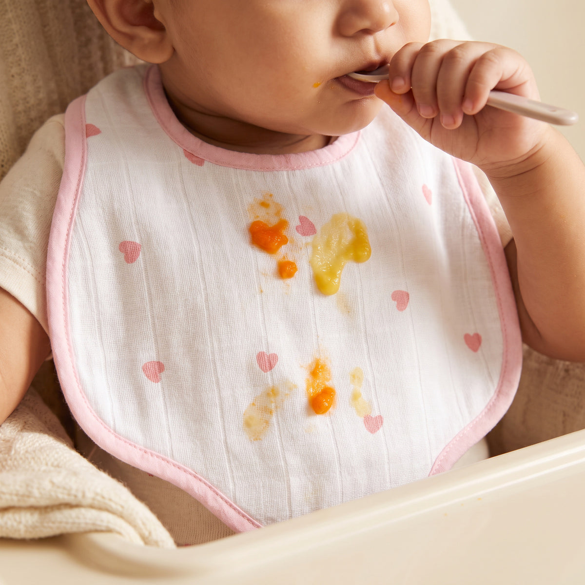 Pink Ellie With Heart Feeding Bibs And Burp 2 Pcs
